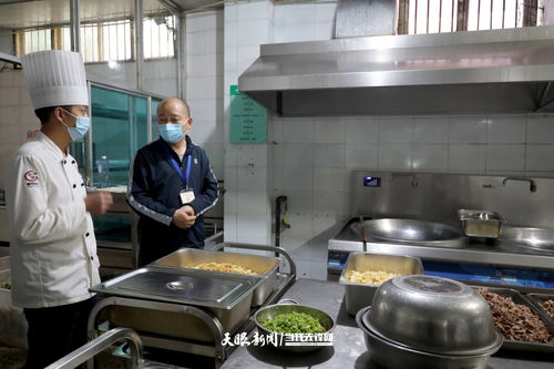 互聯(lián)網(wǎng)賦能“明廚亮灶”，為校園食品安全與網(wǎng)絡(luò)銷(xiāo)售再筑“防火墻”